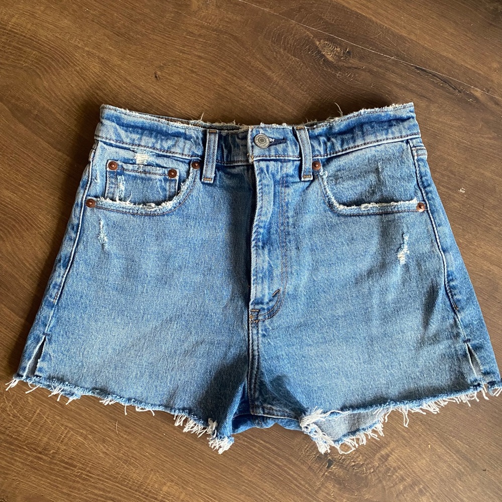 Abercrombie & Fitch High Rise Mom Shorts